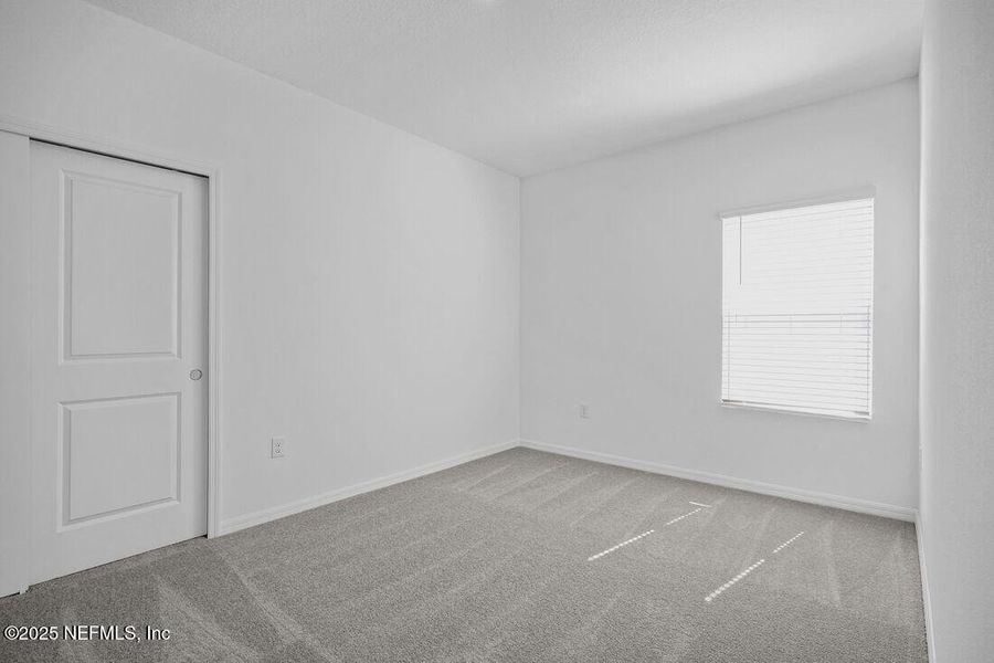 Spacious, unfurnished interior of a new home in Coopers Meadow, Jacksonville (Image 27).