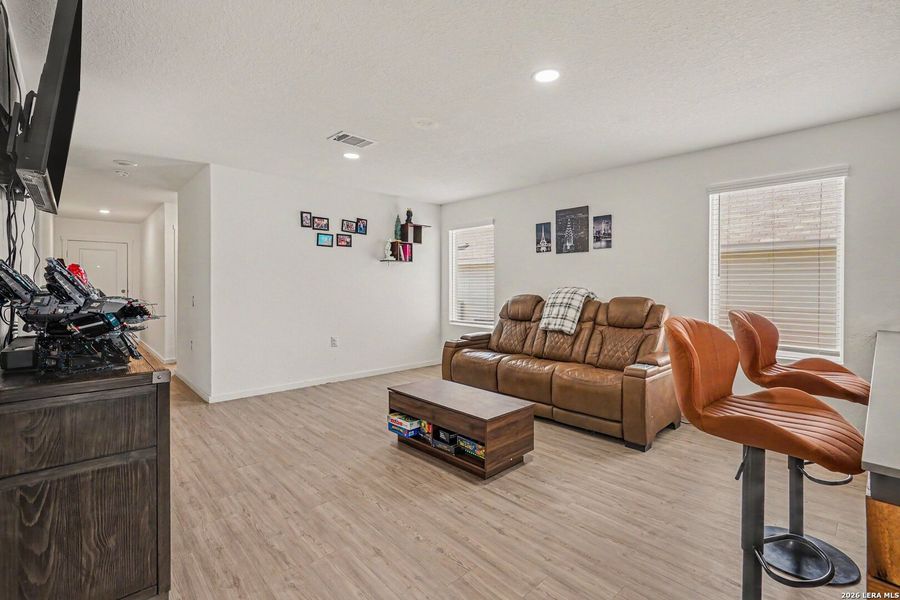 Furnished interior view inside a new home in Tarasco Gardens, San Antonio (Image 14). Furnished interior view inside a new home in Tarasco Gardens, San Antonio (Image 14).