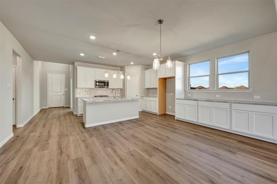 Furnished interior view inside a new home in Sagebrook, Argyle (Image 17).