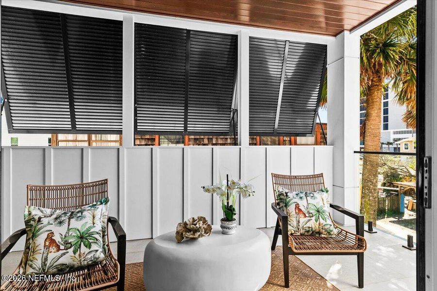 Exterior details and patio area of a home in , Jacksonville Beach (Image 28).