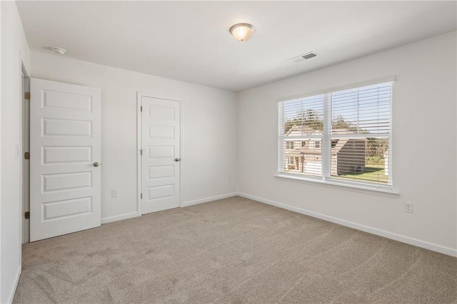 Spacious, unfurnished interior of a new home in The Brooke at Rivertown, South Fulton (Image 27).
