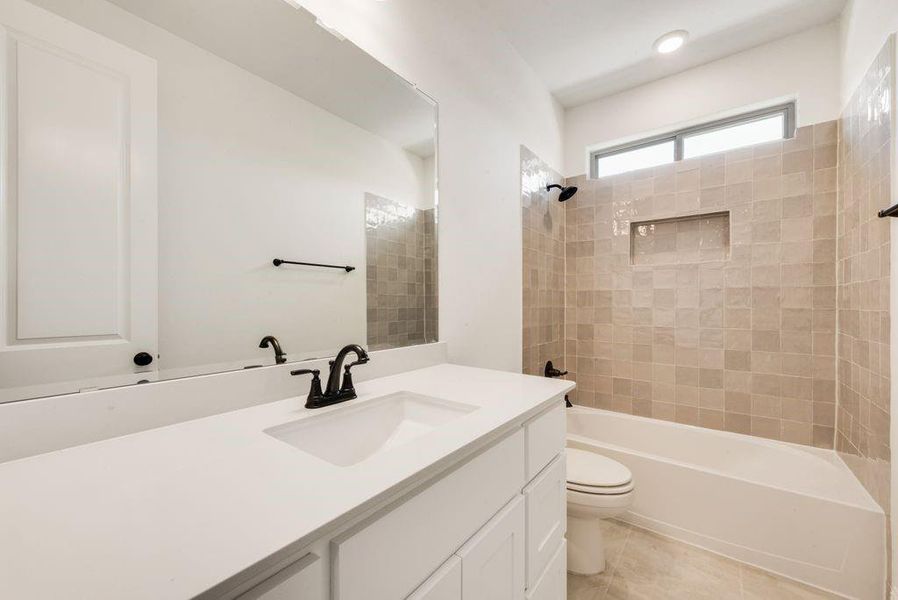 Furnished interior view inside a new home in Park Trails, Forney (Image 7). Furnished interior view inside a new home in Park Trails, Forney (Image 7).