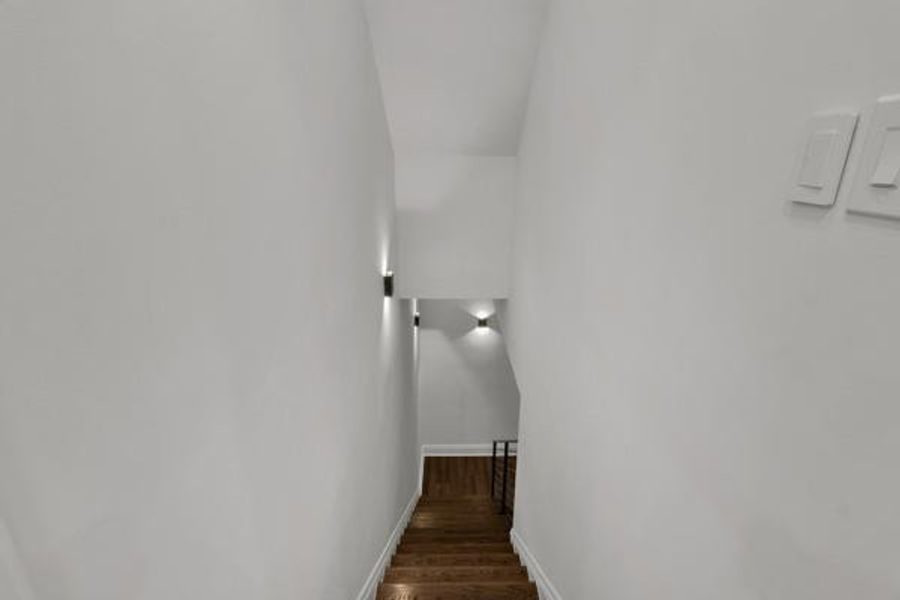 Spacious, unfurnished interior of a new home in , Atlanta (Image 89).