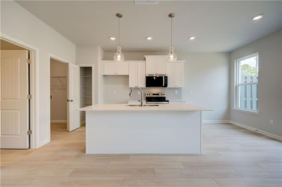 Furnished interior view inside a new home in Diamante, Stockbridge (Image 6).