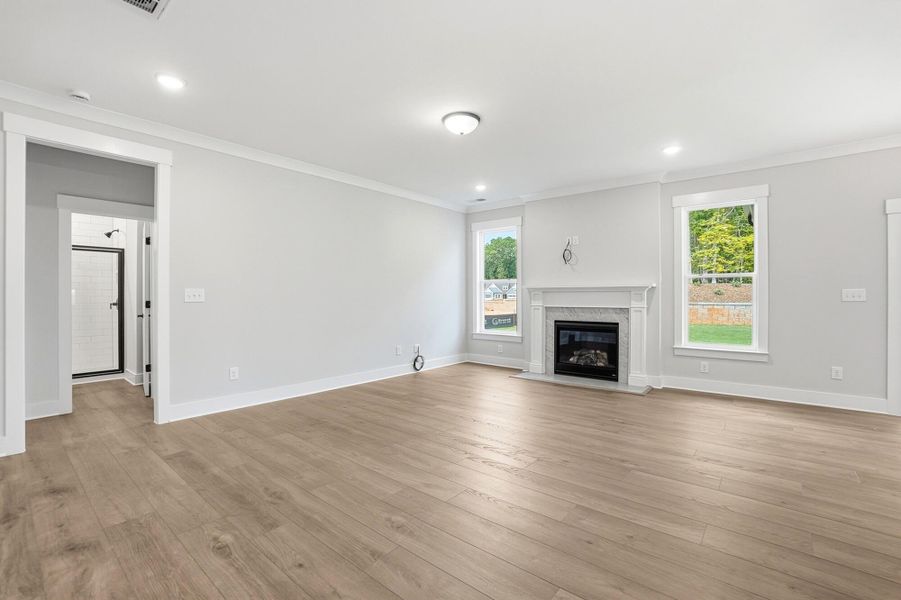 Spacious, unfurnished interior of a new home in Rone Creek, Waxhaw (Image 17). Spacious, unfurnished interior of a new home in Rone Creek, Waxhaw (Image 17).