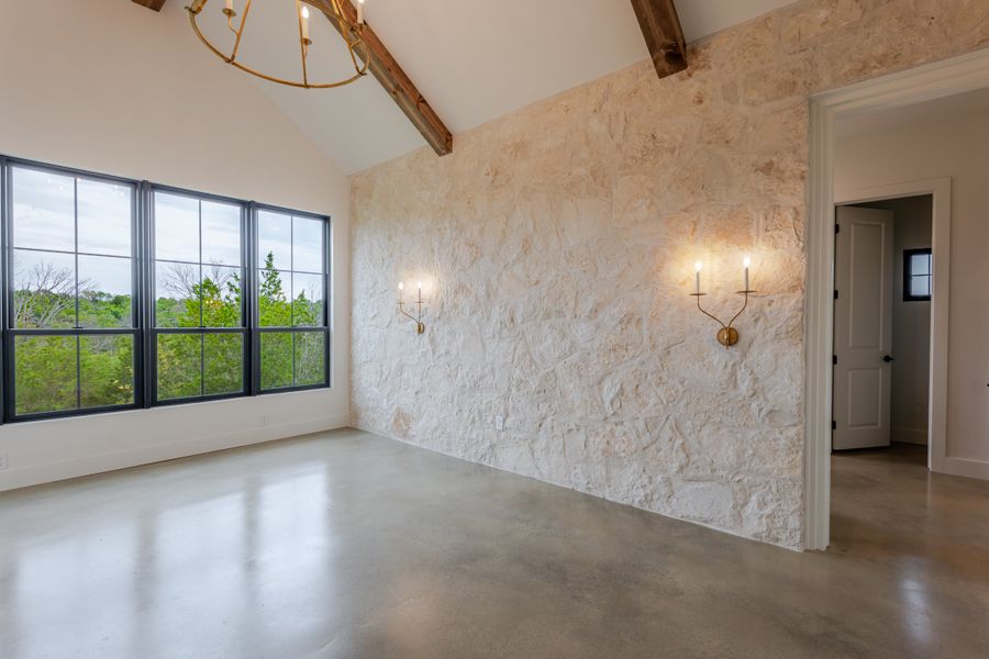 Spacious, unfurnished interior of a new home in Eagles Bluff, Weatherford (Image 38).