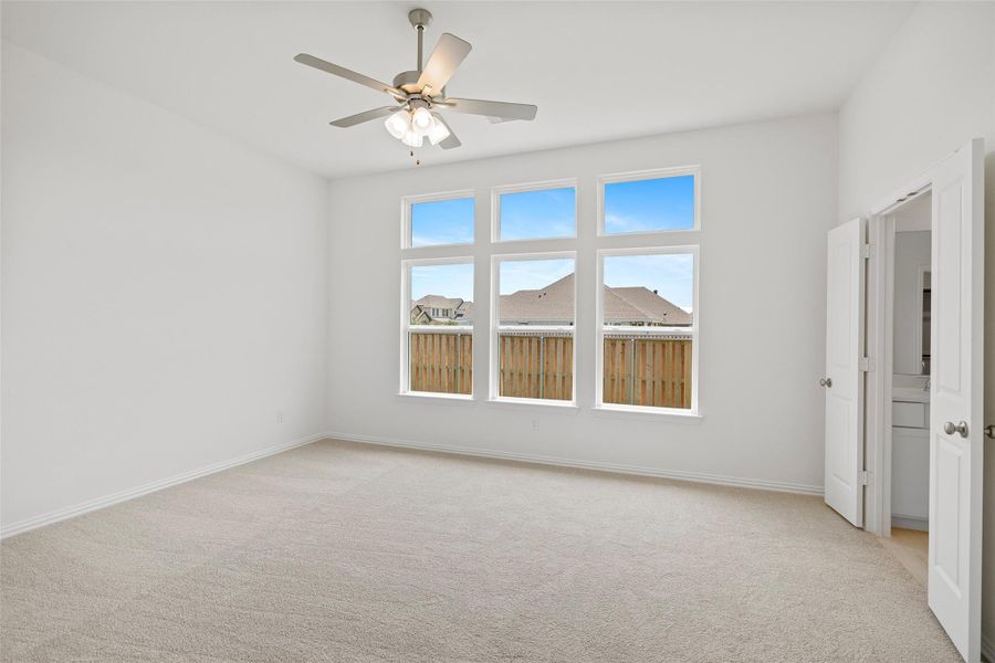 Spacious, unfurnished interior of a new home in Southern Pointe, College Station (Image 23). Spacious, unfurnished interior of a new home in Southern Pointe, College Station (Image 23).