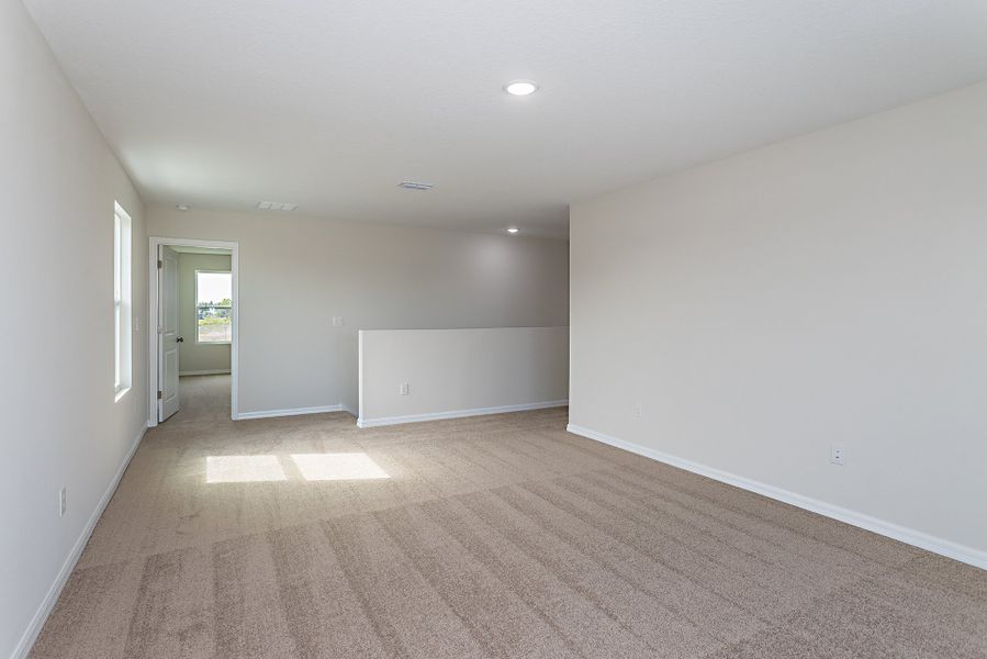 Spacious, unfurnished interior of a new home in Pasadena Ridge, Dade City (Image 16). Spacious, unfurnished interior of a new home in Pasadena Ridge, Dade City (Image 16).
