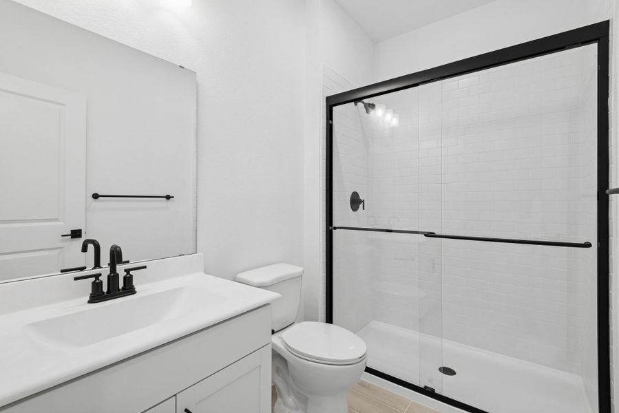 Extra Suite bath (*Photo not of actual home and used for illustration purposes only.)