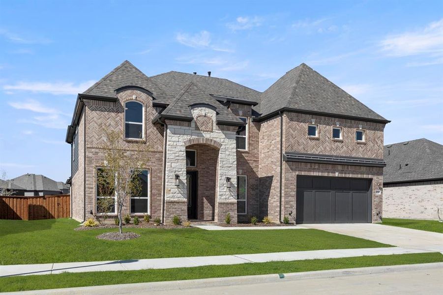 04. 6219 Mulberry - Front (2) 04. 6219 Mulberry - Front (2)