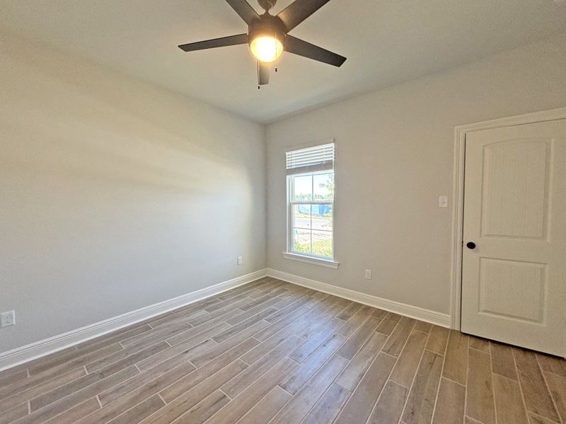 Spacious, unfurnished interior of a new home in Natureview, Freeport (Image 21).