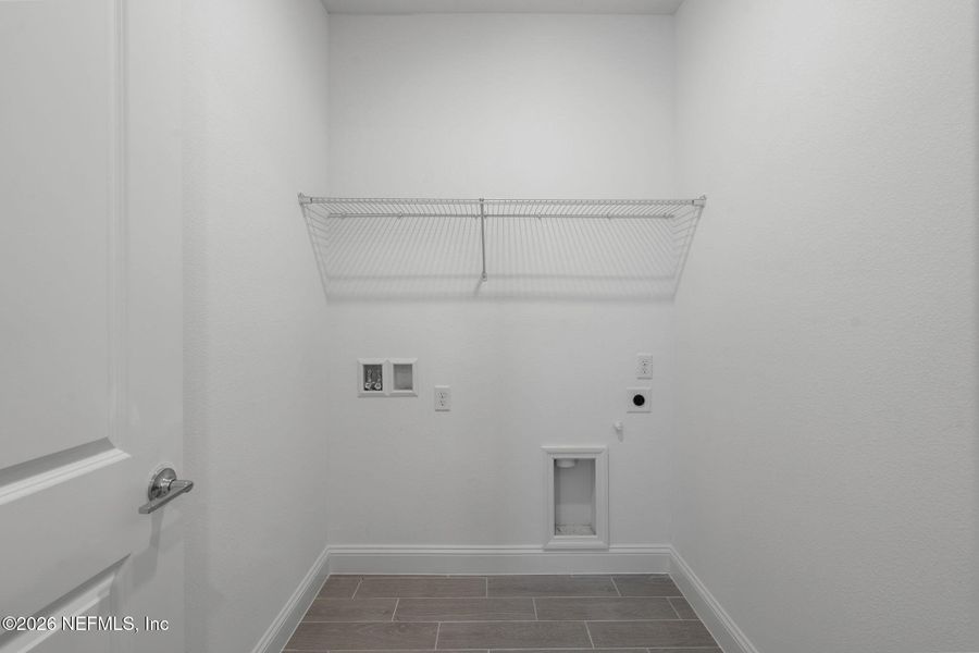 Spacious, unfurnished interior of a new home in Tributary, Yulee (Image 33). Spacious, unfurnished interior of a new home in Tributary, Yulee (Image 33).