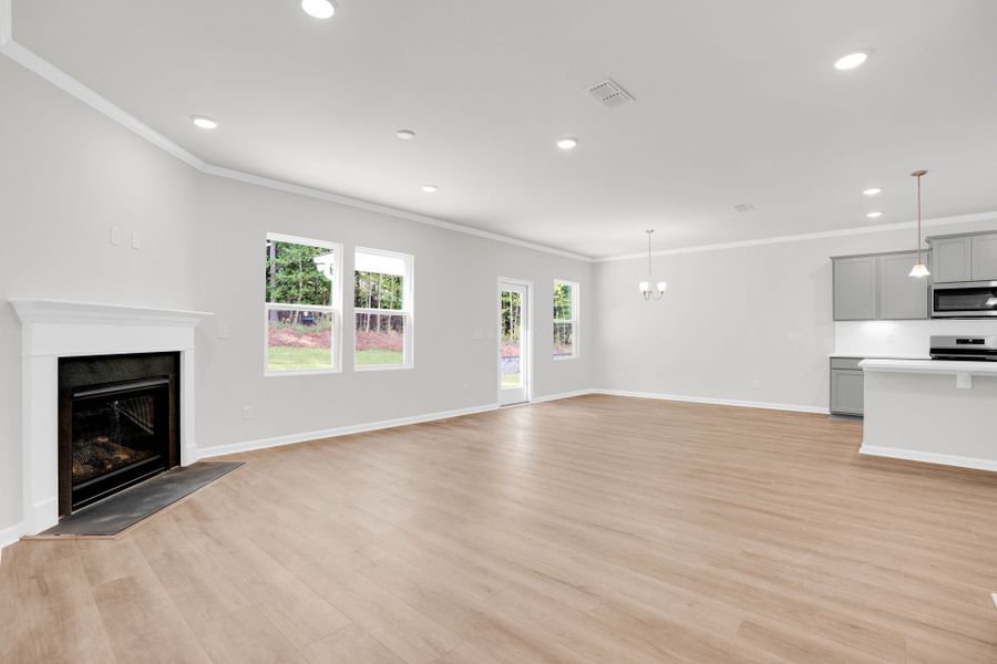 Spacious, unfurnished interior of a new home in Carriage Estates, Lexington (Image 17).