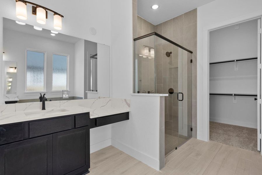 Furnished interior view inside a new home in Blue Heron, Mont Belvieu (Image 13).