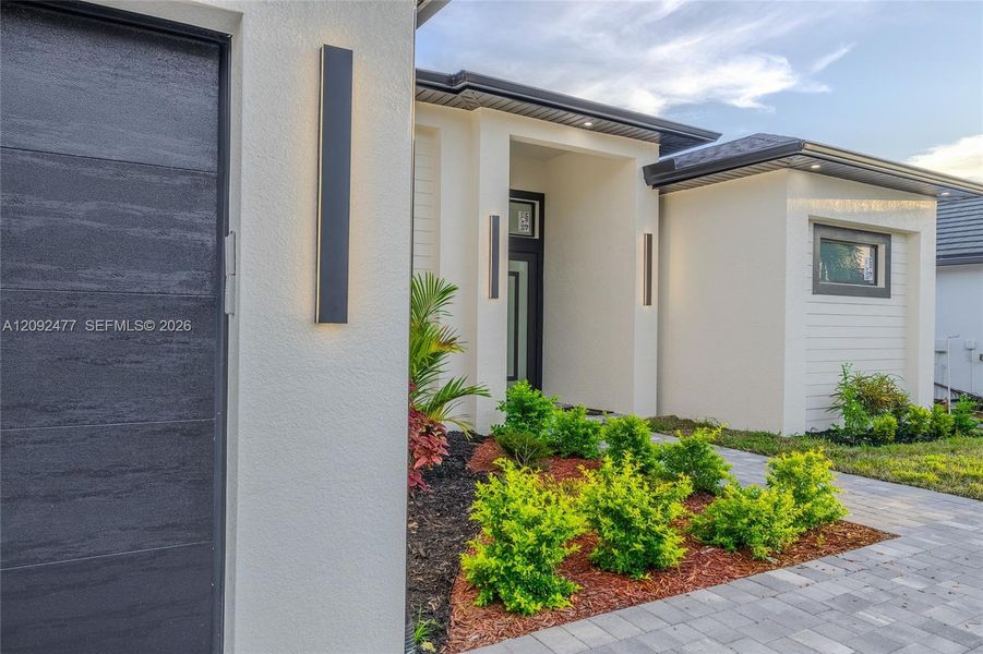 Exterior details and patio area of a home in , Cape Coral (Image 27). Exterior details and patio area of a home in , Cape Coral (Image 27).
