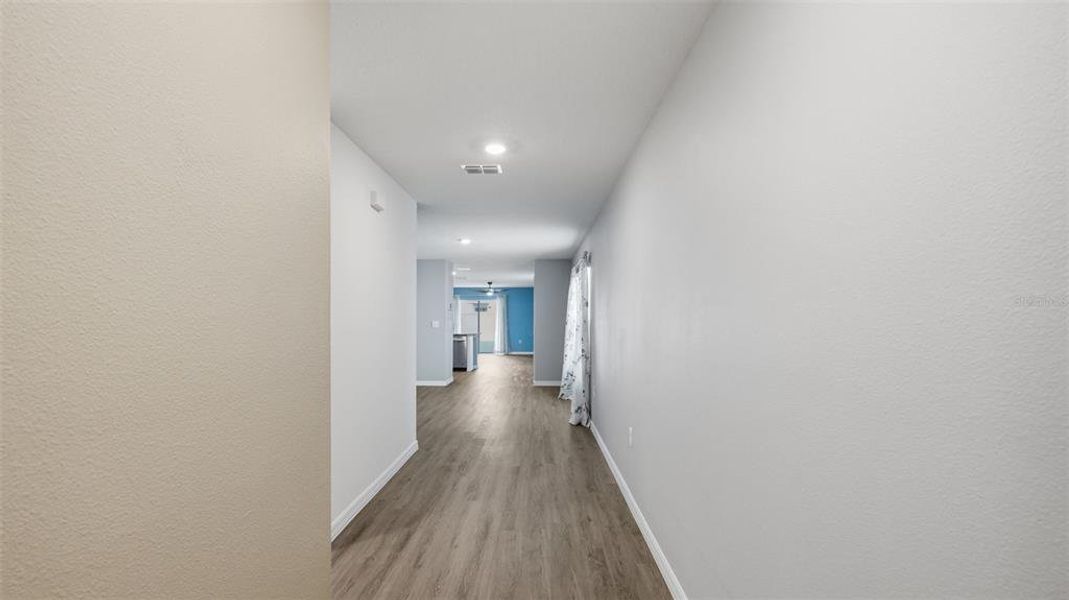 Spacious, unfurnished interior of a new home in Northwater at Two Rivers, Zephyrhills (Image 22).