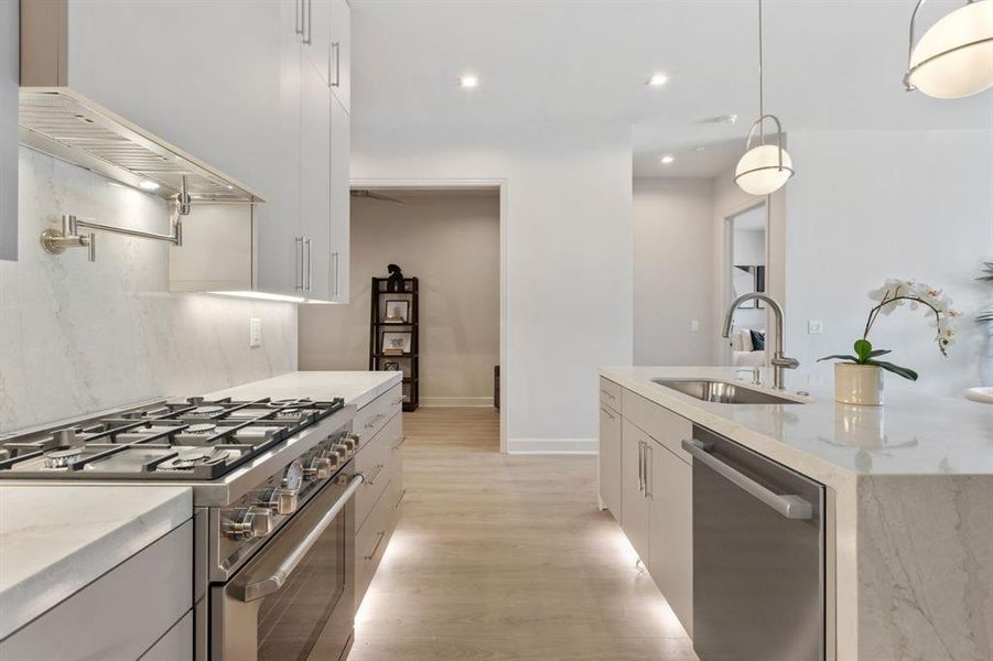 Furnished interior view inside a new home in , Dallas (Image 16).