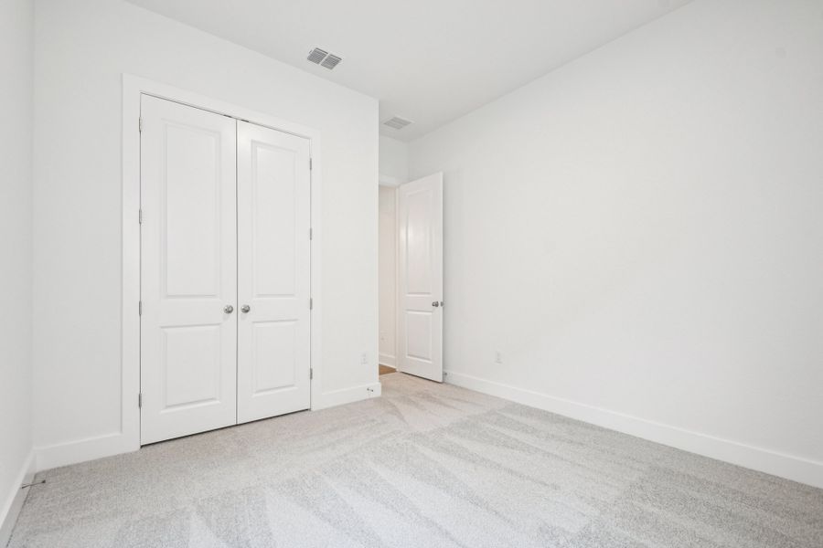 Spacious, unfurnished interior of a new home in Persimmon, Buda (Image 23). Spacious, unfurnished interior of a new home in Persimmon, Buda (Image 23).