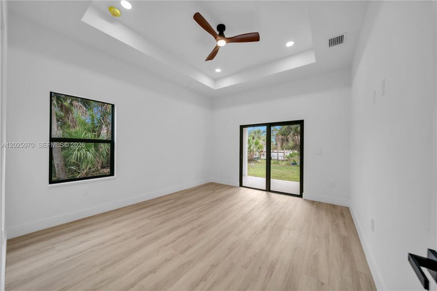 Spacious, unfurnished interior of a new home in , North Port (Image 29).