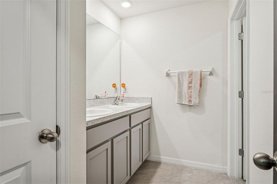 Furnished interior view inside a new home in Zephyr Ridge, Zephyrhills (Image 25). Furnished interior view inside a new home in Zephyr Ridge, Zephyrhills (Image 25).
