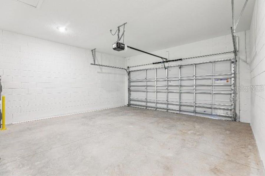 Spacious, unfurnished interior of a new home in Sunbrooke, St. Cloud (Image 40). Spacious, unfurnished interior of a new home in Sunbrooke, St. Cloud (Image 40).