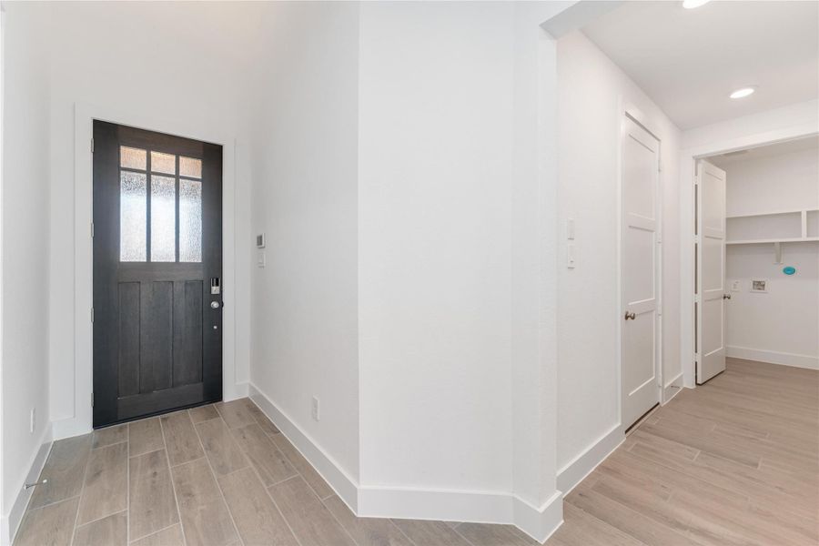 Spacious, unfurnished interior of a new home in Elyson, Katy (Image 28).