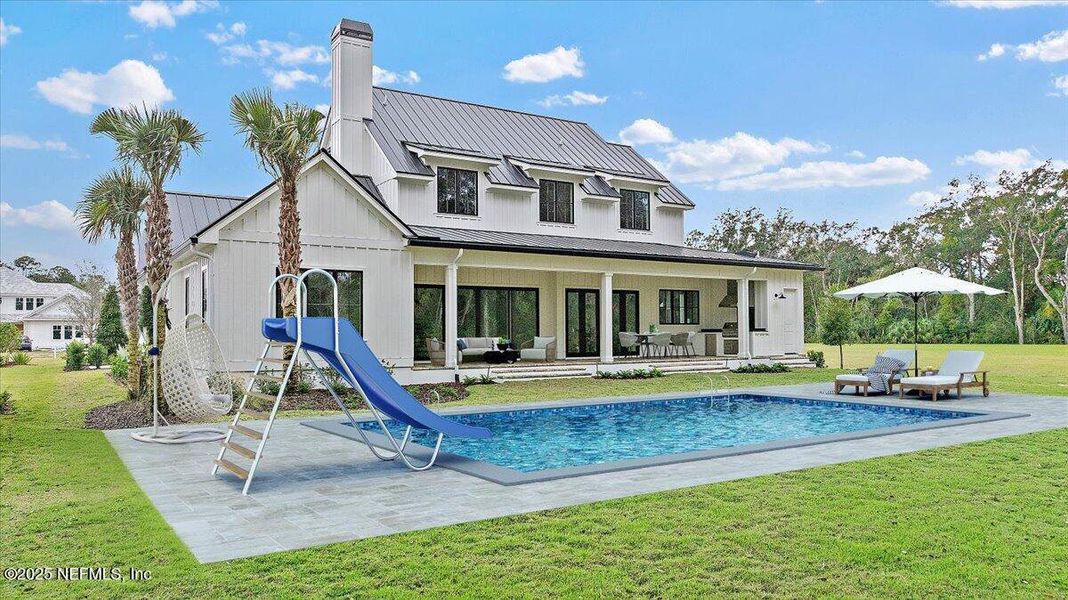 Exterior details and patio area of a home in , Ponte Vedra (Image 32).