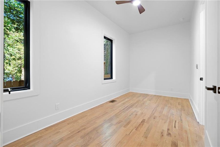 Spacious, unfurnished interior of a new home in , Atlanta (Image 76).