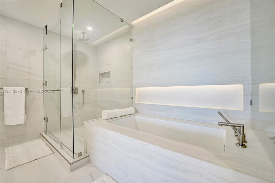 Furnished interior view inside a new home in , Pompano Beach (Image 50).