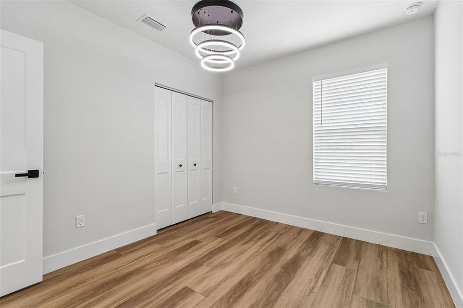 Spacious, unfurnished interior of a new home in , Tampa (Image 39).