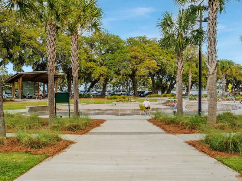 Community amenities in , Charleston (Image 37).