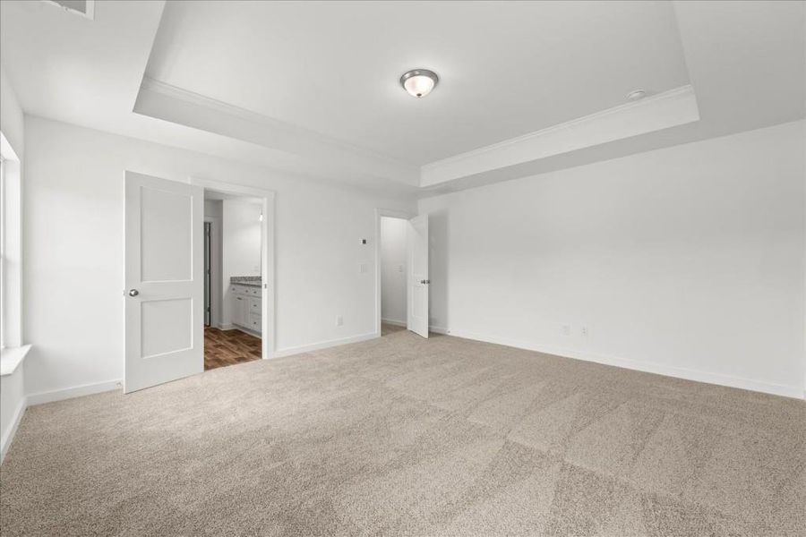 Spacious, unfurnished interior of a new home in , Statham (Image 28).