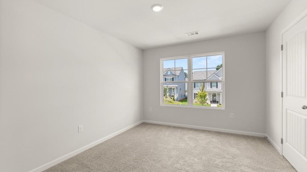 Spacious, unfurnished interior of a new home in Braselton Village, Braselton (Image 21).