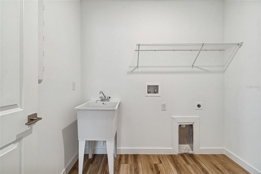 Spacious, unfurnished interior of a new home in Aspire at Glen Aire, Ocala (Image 16).