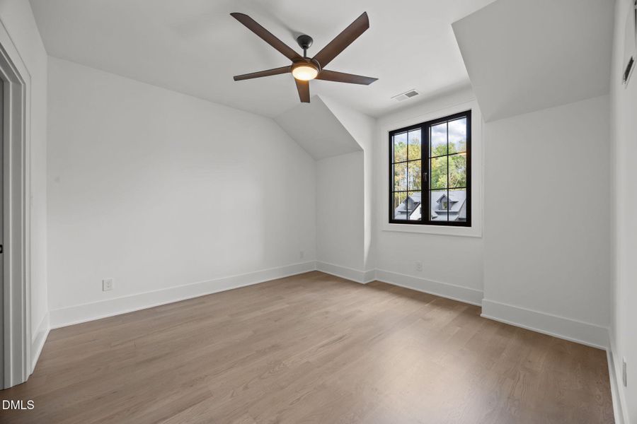 28-web-or-mls-IMG_3380 28-web-or-mls-IMG_3380