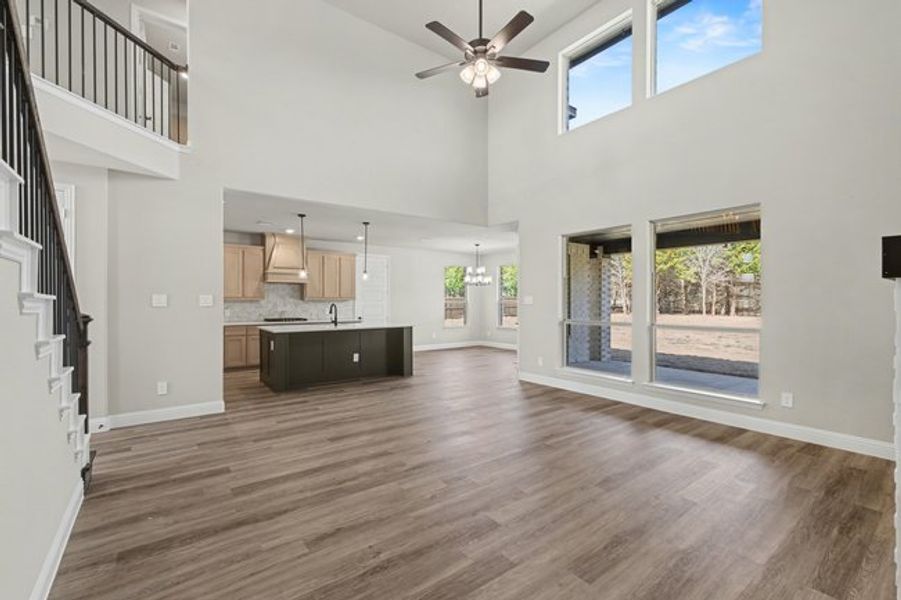 Spacious, unfurnished interior of a new home in Sagebrush Addition, Midlothian (Image 15). Spacious, unfurnished interior of a new home in Sagebrush Addition, Midlothian (Image 15).