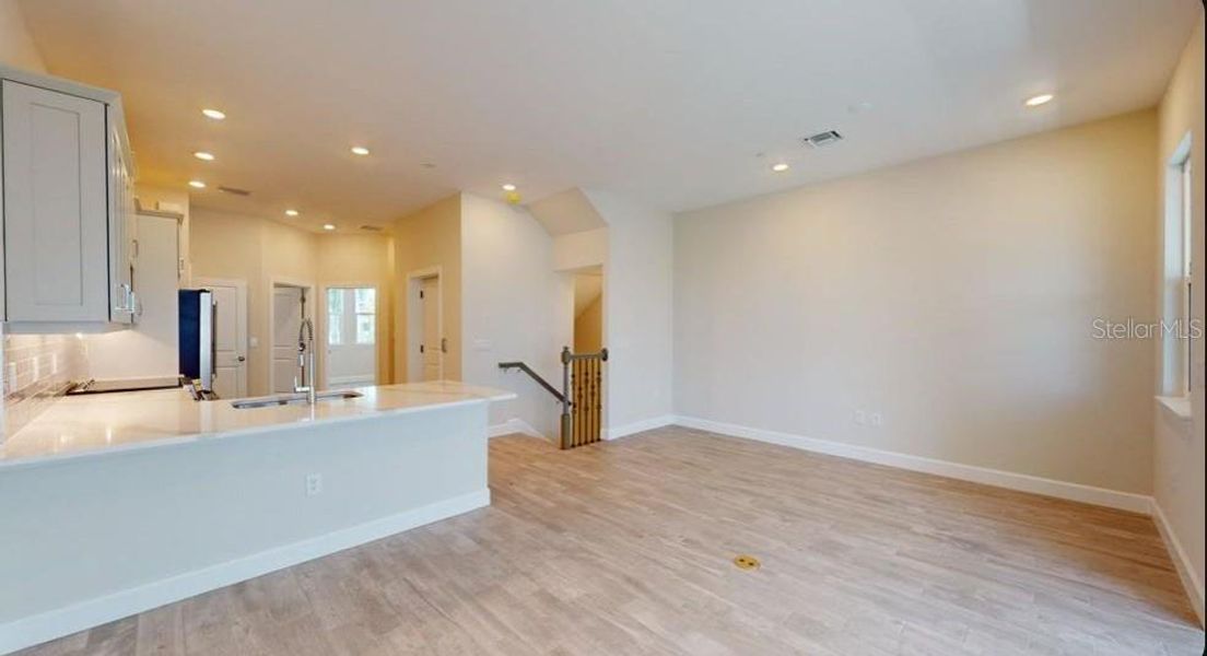 Spacious, unfurnished interior of a new home in Seahaven, Punta Gorda (Image 17). Spacious, unfurnished interior of a new home in Seahaven, Punta Gorda (Image 17).