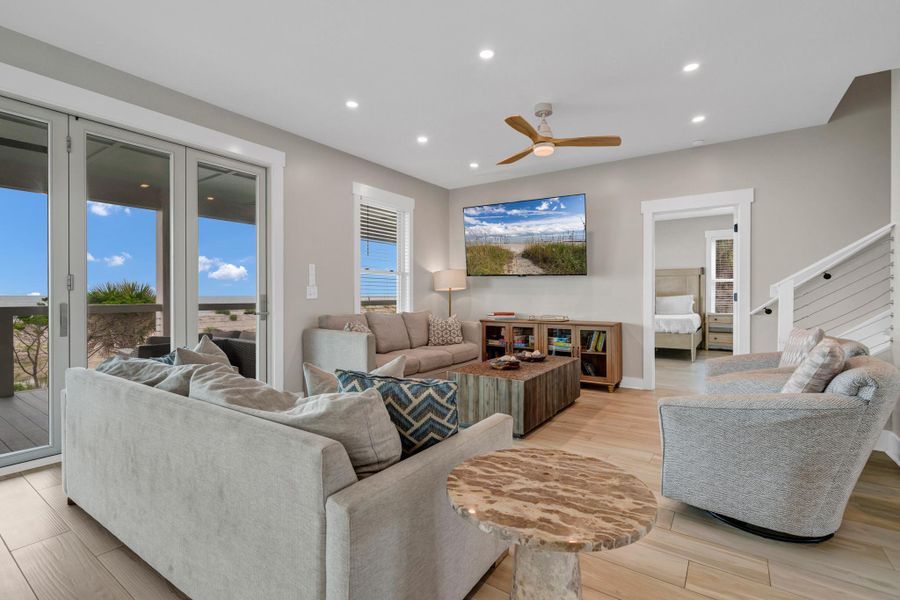 Furnished interior view inside a new home in , Edisto Island (Image 16).