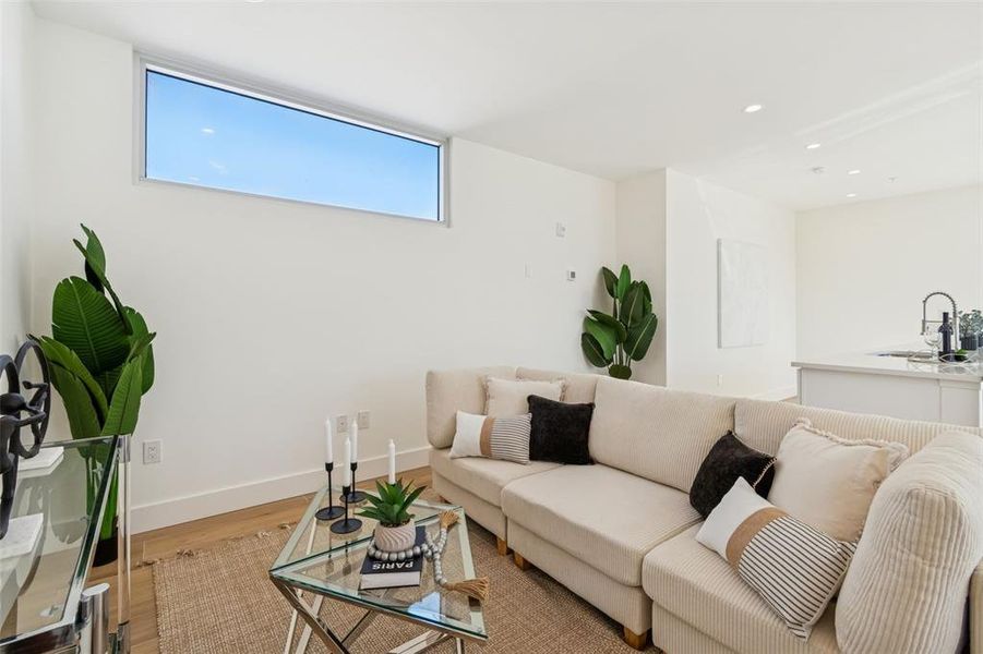 Furnished interior view inside a new home in , Sarasota (Image 67).