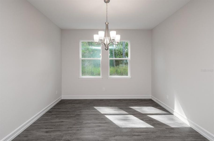 Dining room empty