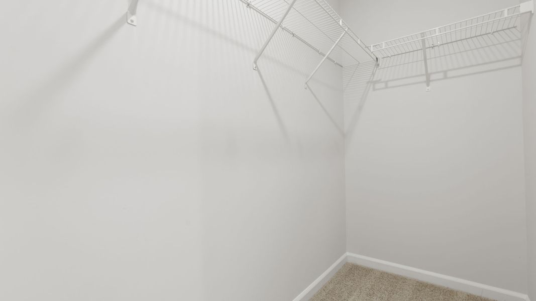 Spacious, unfurnished interior of a new home in Tanglewood Townes, Greenville (Image 29).