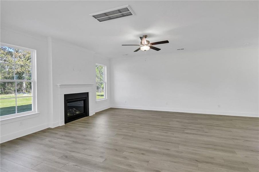Spacious, unfurnished interior of a new home in Villas at Dawsonville, Dawsonville (Image 18).