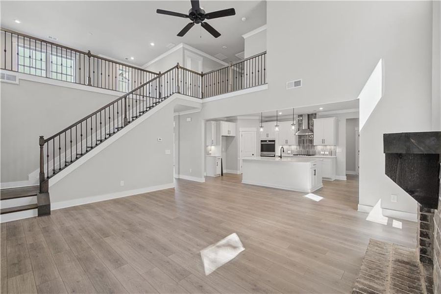 Spacious, unfurnished interior of a new home in Springside Reserve, Powder Springs (Image 25).