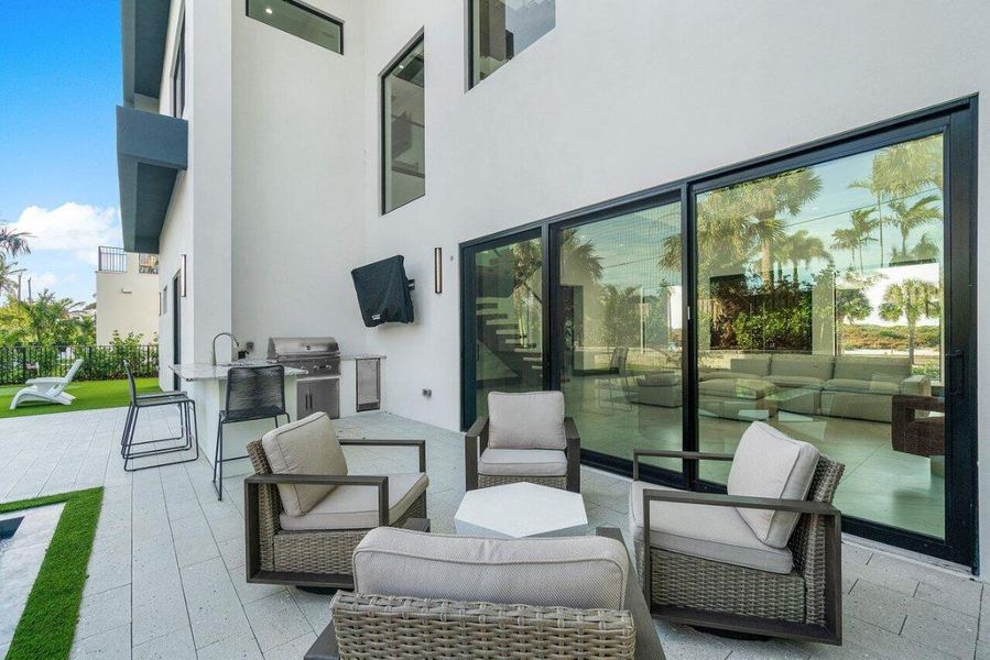 055-13480USHighway1-JunoBeach-FL-33408-S