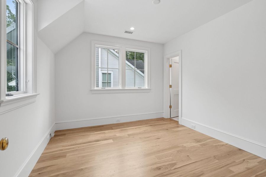 Spacious, unfurnished interior of a new home in , Mount Pleasant (Image 72).