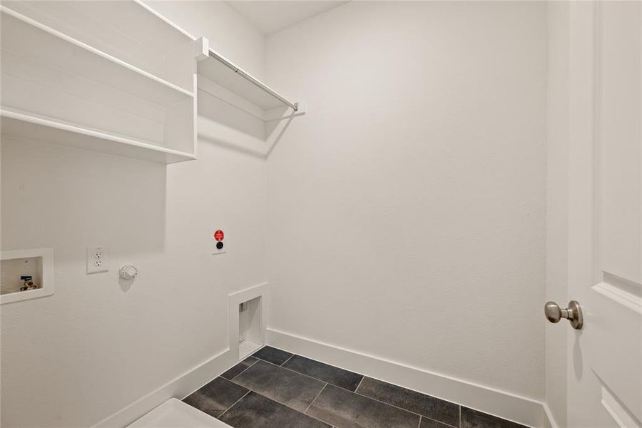 Spacious, unfurnished interior of a new home in Talia, Mesquite (Image 24).