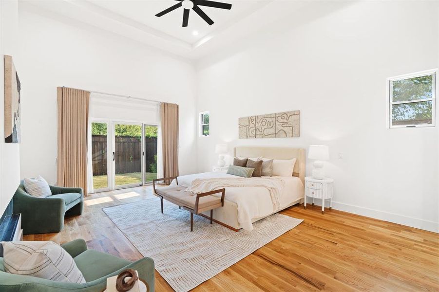 Furnished interior view inside a new home in , Dallas (Image 10).