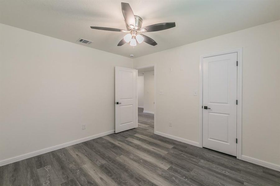Spacious, unfurnished interior of a new home in , Alvarado (Image 17).
