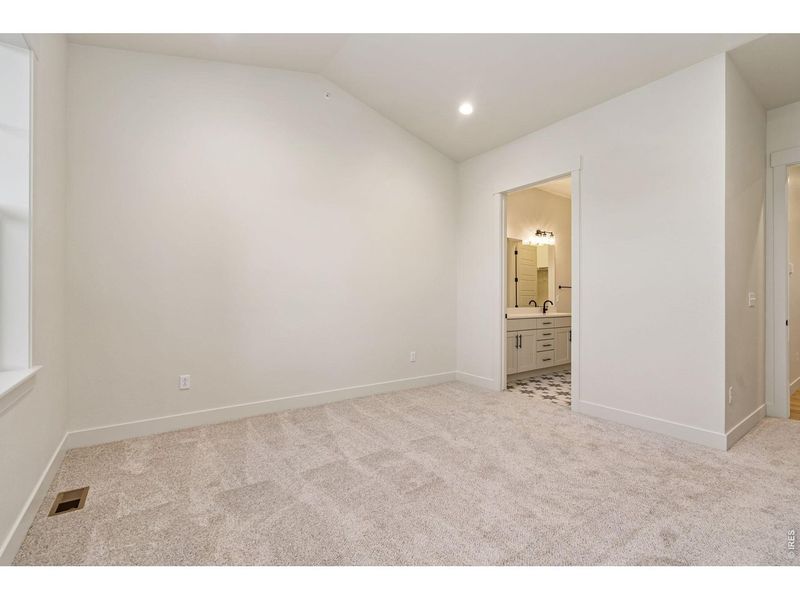 Spacious, unfurnished interior of a new home in Villa Collection, Fort Collins (Image 8).