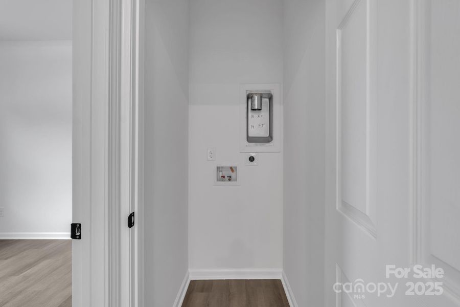 Spacious, unfurnished interior of a new home in , Shelby (Image 32).